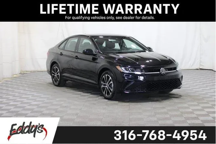 $23982 : Volkswagen Jetta 2025 Sport image 1