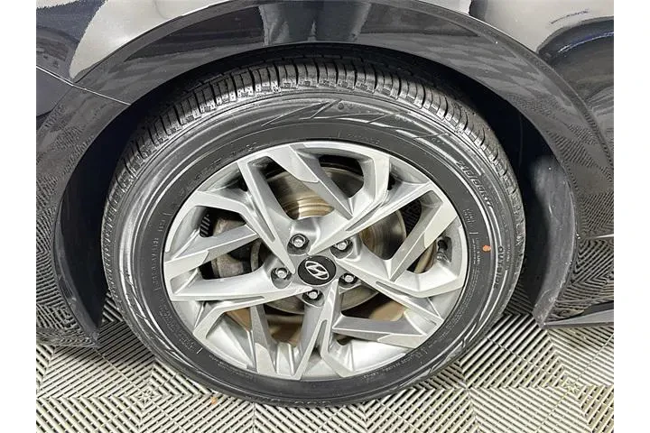 $20501 : Hyundai SONATA 2023 SEL 4dr image 4