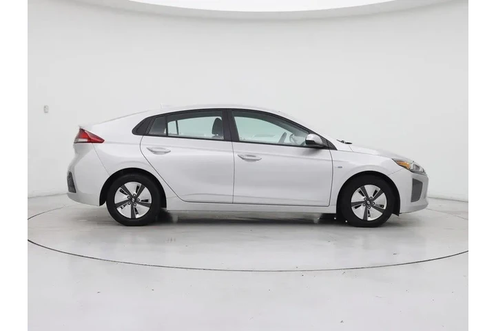 $16998 : Hyundai IONIQ Hybrid 2017 Bl image 7