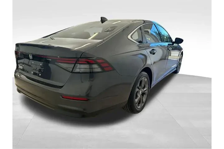 $26271 : Honda Accord 2023 EX 4dr Sed image 6