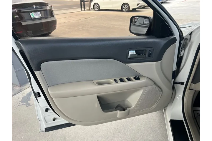 $6500 : 2012 Fusion SE image 10