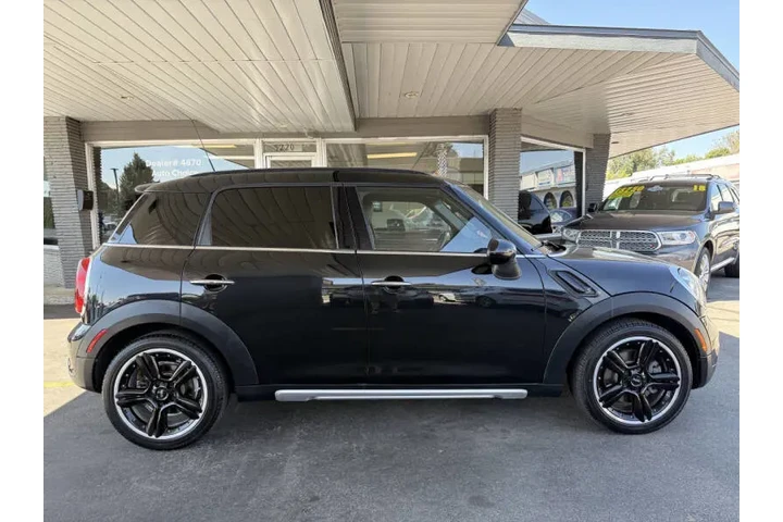 $9850 : 2015 MINI Countryman Cooper S image 9