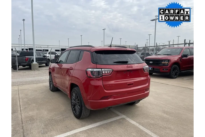 $22159 : Jeep Compass 2023 4x4 (Red) image 4