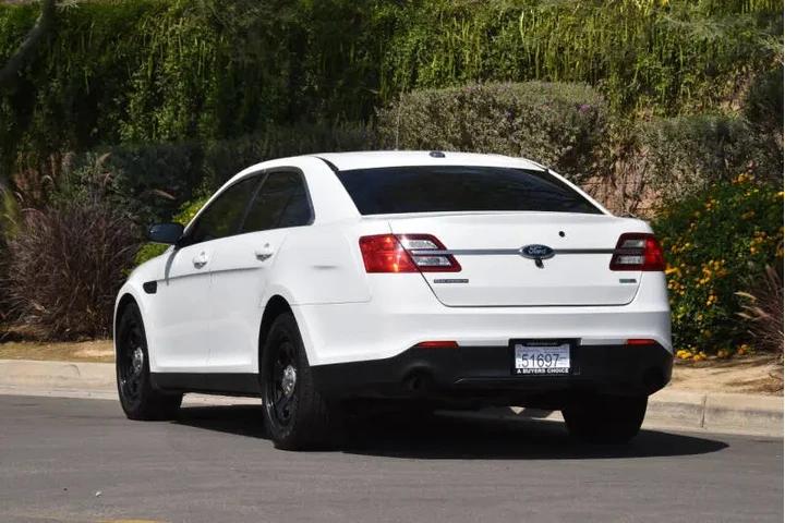 $13750 : 2015 Taurus Police Interceptor image 3