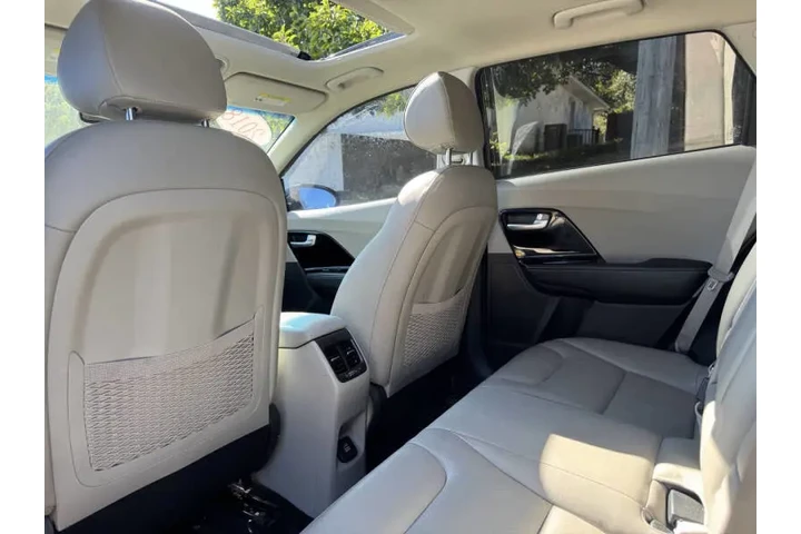 $6999 : 2018 Niro Touring image 9