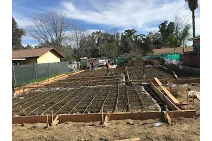 REMODELACION Y CONSTRUCCION image 6