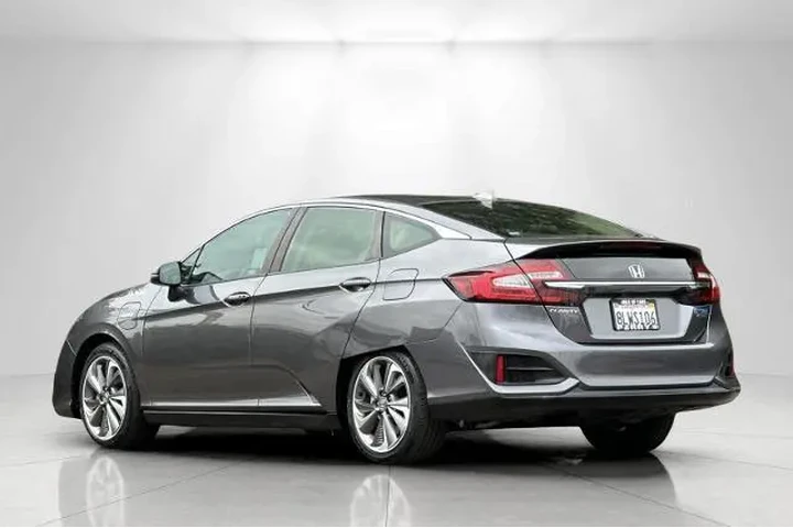 $18777 : Honda Clarity Plug-In Hybrid image 5
