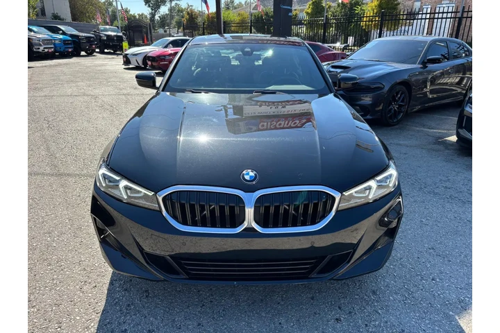 2024 BMW 330i 330i image 2