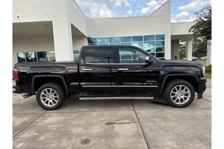 $28778 : GMC Sierra 1500 2016 4x4 Den image 8