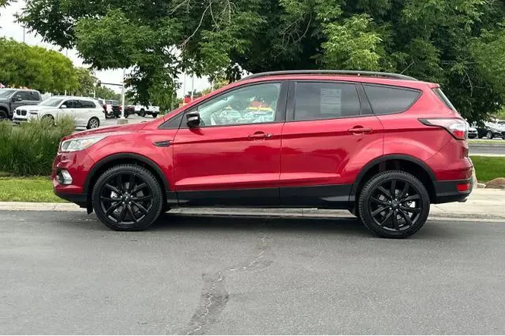 $15995 : Ford Escape 2017 AWD Titaniu image 5