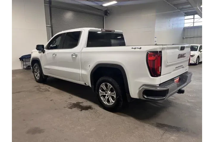 $39978 : GMC Sierra 1500 2024 4x4 SLT image 5