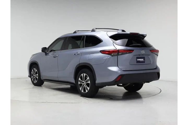 $32998 : Toyota Highlander 2021 XLE 4 image 2