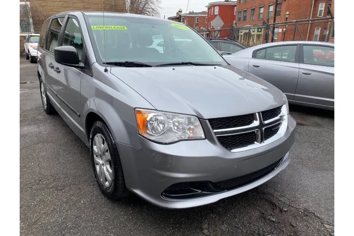 2015 Grand Caravan American V image 2