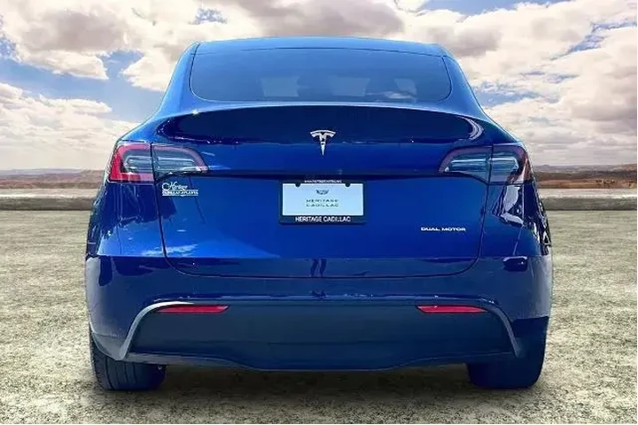 $32991 : Tesla Model Y 2023 AWD 4dr C image 6