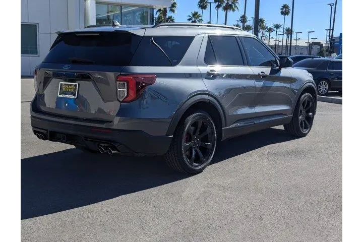 $33999 : Ford Explorer 2022 ST 4dr SU image 2