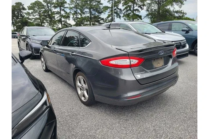 $9327 : Ford Fusion 2016 S 4dr Sedan image 6