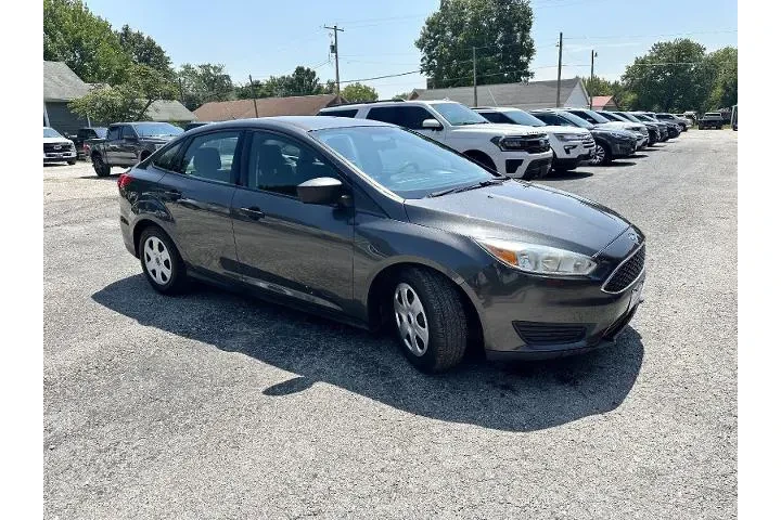 $8395 : Ford Focus 2015 S 4dr Sedan image 4