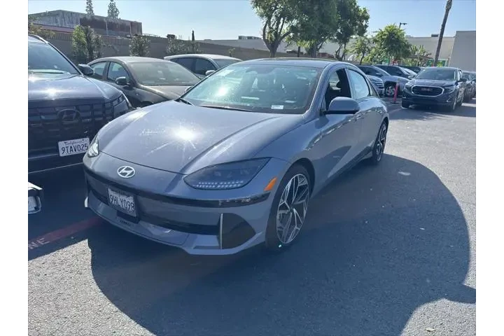 $25995 : Hyundai IONIQ 6 2023 Limited image 1