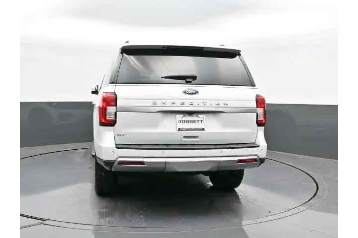 $39980 : Ford Expedition 2022 4x4 XLT image 8