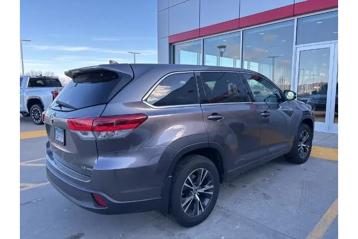 $16260 : Toyota Highlander 2018 AWD L image 6