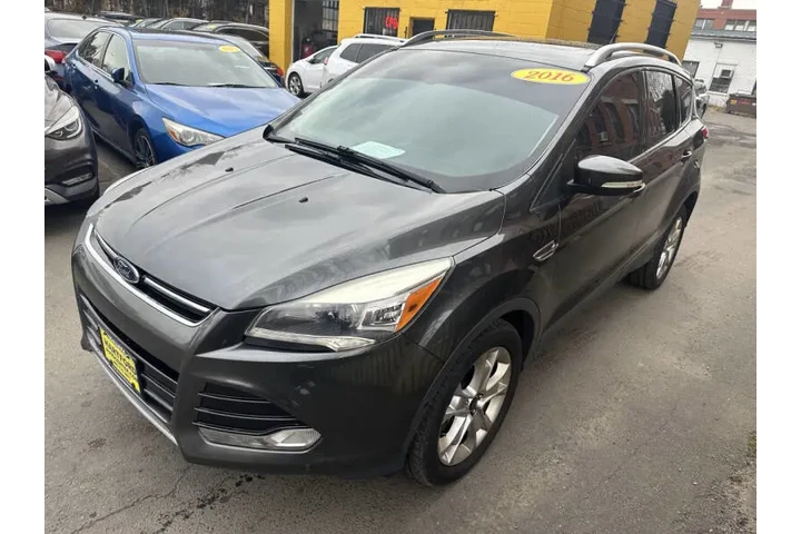 $7999 : 2016 Escape Titanium image 4