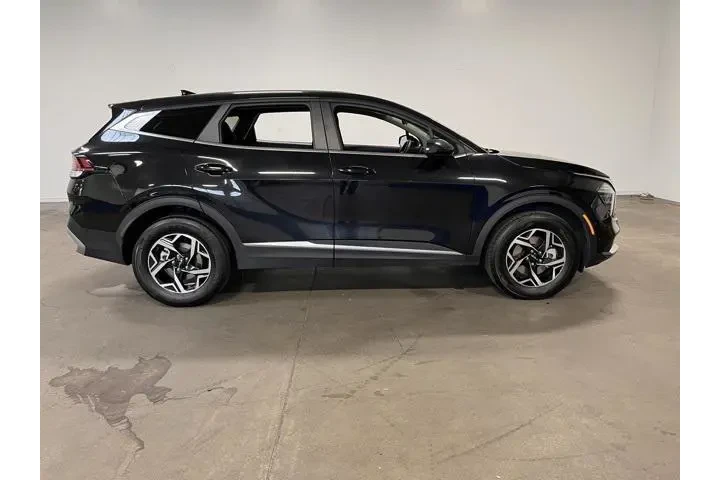 $21771 : Kia Sportage 2024 AWD LX 4dr image 2