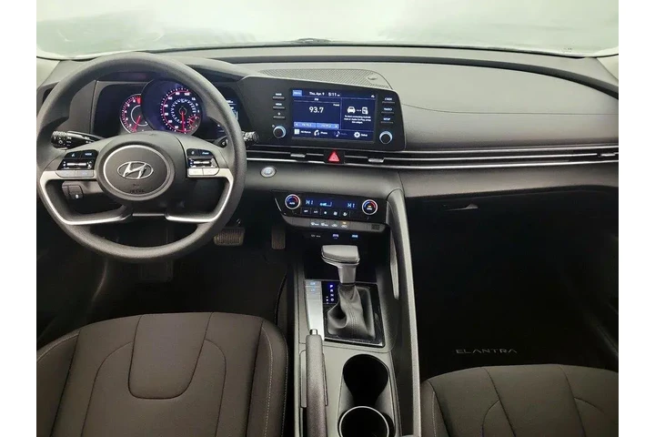 $21998 : Hyundai ELANTRA 2023 SEL 4dr image 9
