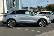 $39900 : Lincoln Nautilus 2022 AWD Re thumbnail