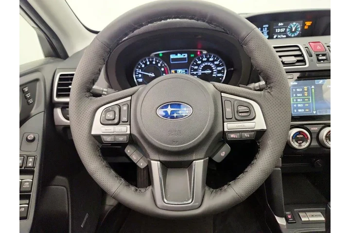 $18998 : Subaru Forester 2017 AWD 2.0 image 10