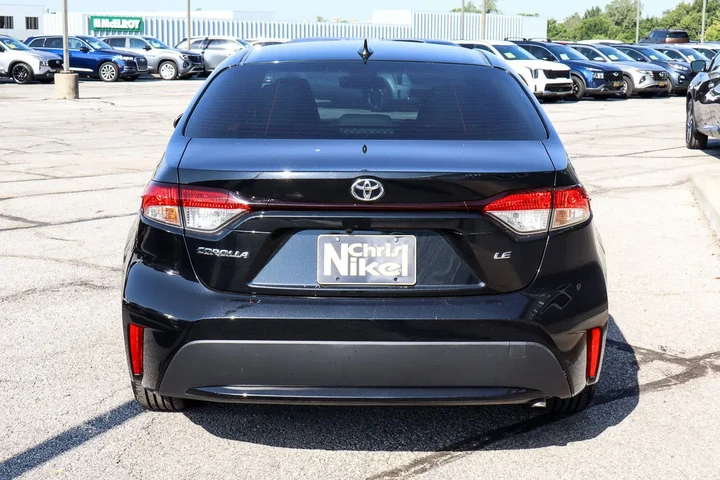 $16988 : 2021 Corolla LE image 5