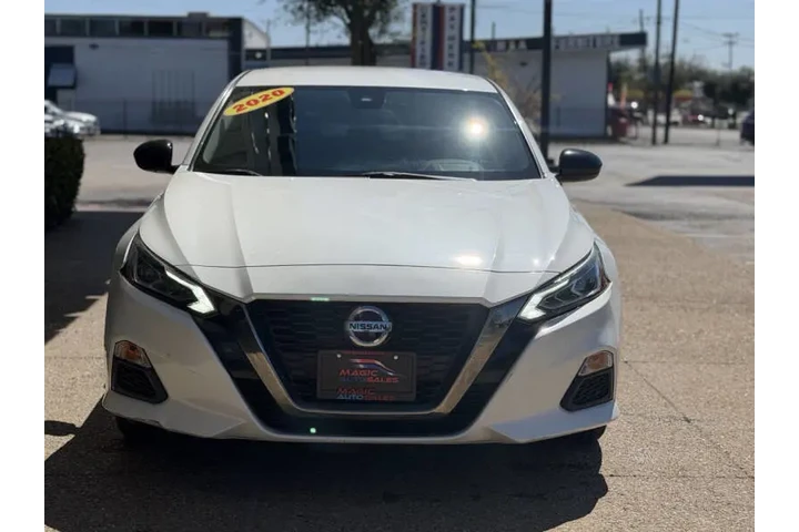$17999 : 2020 Altima 2.5 SR image 5