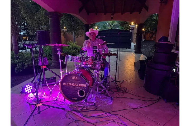 Música para eventos en Colima image 7