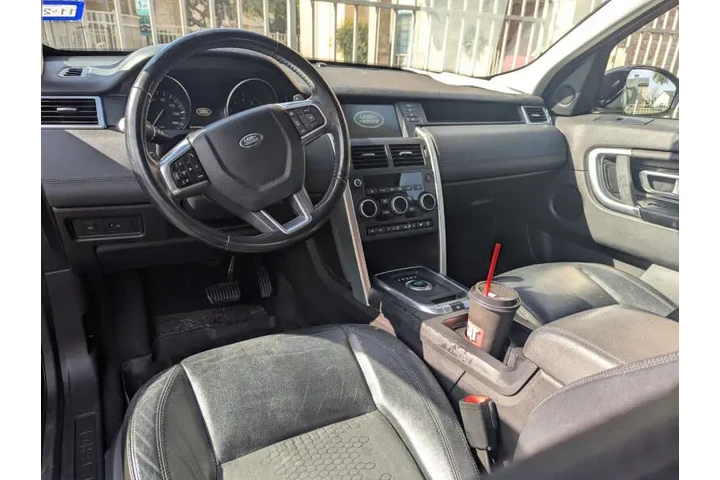 $10990 : 2016 Land Rover Discovery Spo image 10