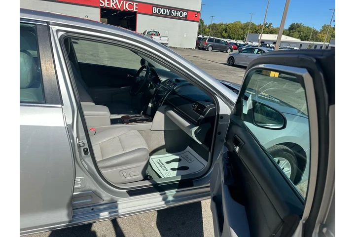 $7980 : 2013 Camry 4dr Sdn SE Auto (N image 9