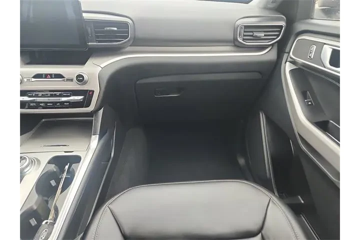 $34995 : Ford Explorer 2023 AWD XLT 4 image 10