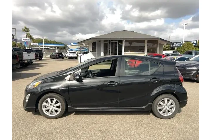 $17988 : Toyota Prius c 2017 Two 4dr image 3