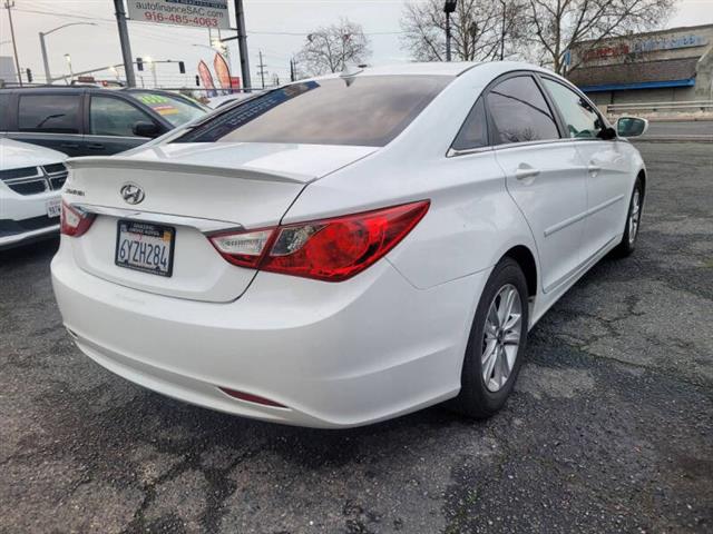 $7500 : 2013 Sonata GLS image 4