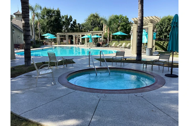 $965 : 1Rec Amueblada en Casa+Wifi=$1 image 9