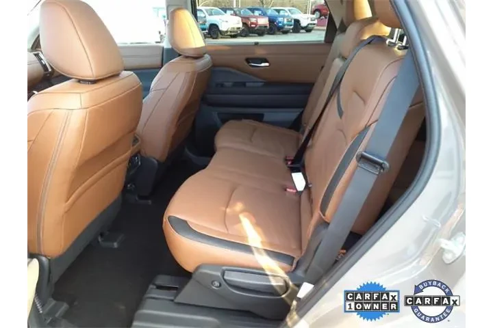 $37895 : Nissan Pathfinder 2024 Plati image 8