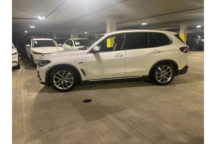 $35899 : BMW X5 2023 AWD xDrive45e 4d image 3
