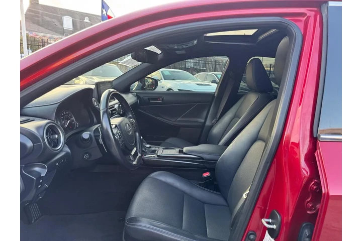 2022 IS 300 RWD image 9