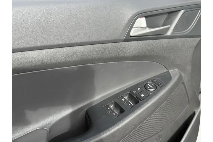 $22550 : Hyundai TUCSON 2020 AWD Spor image 9