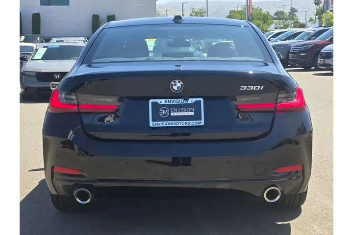 $38588 : BMW 3 Series 2025 330i 4dr S image 6