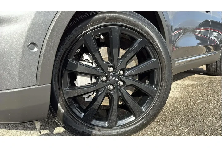 $37888 : Lincoln Nautilus 2022 AWD Re image 9