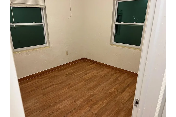 $1550 : Miami/ Liberty City Renta image 5