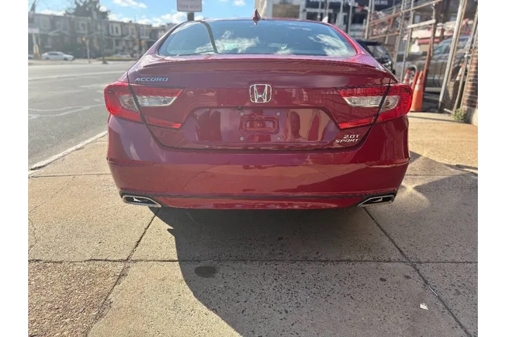 $22995 : 2019 Accord image 5