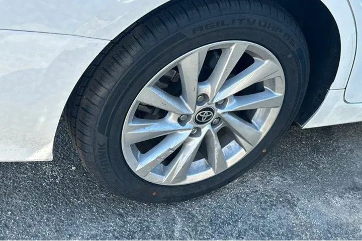 $23888 : Toyota Camry 2024 LE 4dr Sed image 7