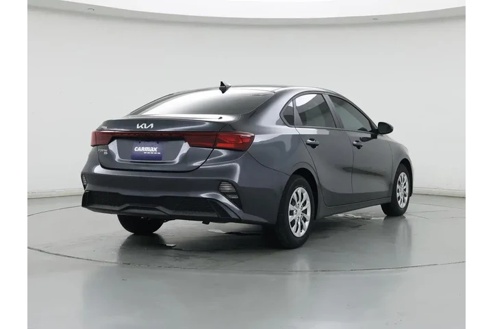 $18998 : Kia Forte 2023 LX 4dr Sedan image 8