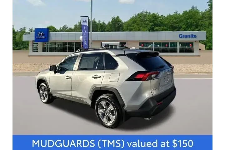 $29990 : Toyota RAV4 2024 AWD XLE 4dr image 10