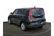 $12674 : Kia Soul 2022 LX 4dr Crossov thumbnail
